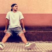 Avatar de Charlie Tzara
